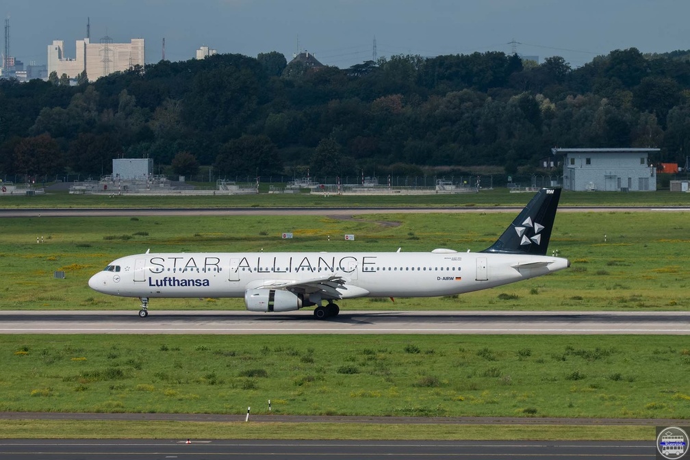 LH D-AIRW 2023-09-17 staralliance DUS jarü (1)